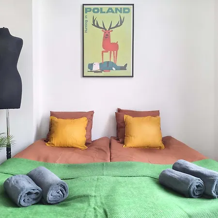 Beautiful And Spacious 69m2 For 5 Guests Next To Florian's Gate Apartment *