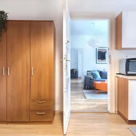 Beautiful And Spacious 69m2 For 5 Guests Next To Florian's Gate * Cracovia